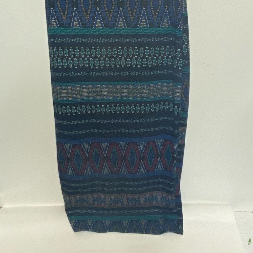 Try ! This Womens Multicolor Aztec Scoop Neck 3/4 Sleeve Bodycon Dress Small NWT - Picture 2 of 10